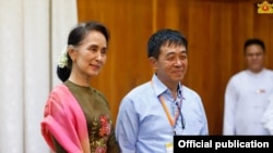 နိုင်ငံတော်အတိုင်ပင်ခံပုဂ္ဂိုလ်ဒေါ်အောင်ဆန်းစုကြည်နဲ့ ကချင်လွတ်လပ်ရေးအဖွဲ့ KIOက ဒုဥက္ကဌ ဗိုလ်ချုပ် ဂွန်မော် တွေ့ဆုံ