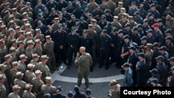 美军蓝色铬铁石联合军演由一名少将统一指挥。(美国海军陆战队照片, 10/29/2016)