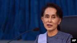 ဒေါ်စု နိုင်ငံခြားရေး မူဝါဒ ရှင်းလင်း