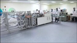 前中国民运人士办口罩厂 为美国创造就业机会 前中国民运人士办口罩厂 为美国创造就业机会