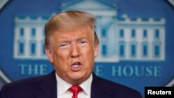 特朗普总统星期六（2月29日）在白宫举行的记者会上说，美国本土目有新冠病毒确诊病例22例。