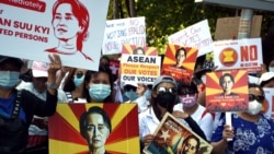 ရန်ကုန် ထိုင်းနဲ့ အင်ဒို သံရုံးရှေ့ ဆန္ဒပြသူတွေ စုဝေး ရန်ကုန် ထိုင်းနဲ့ အင်ဒို သံရုံးရှေ့ ဆန္ဒပြသူတွေ စုဝေး
