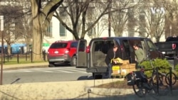 远程工作人员占少数 多数人疫情下不得不在一线 远程工作人员占少数 多数人疫情下不得不在一线