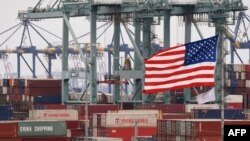 美国加利福尼亚州长滩港口装满中国进口商品的集装箱(2019年5月14日)