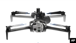 资料图片:带有RTK GPS附件的Skydio X10无人机。