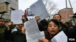 中国访民在北京上访,不少外地访民被拦截和遣返,有些人被关押