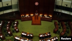 香港立法會在5月26和27日開會審議修改香港選舉制度的法律(路透社在照片)
