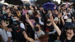 ဟောင်ကောင်လေဆိပ်သွားတဲ့ ခရီးသည်တင်ယာဉ် လျှော့ချ ဟောင်ကောင်လေဆိပ်သွားတဲ့ ခရီးသည်တင်ယာဉ် လျှော့ချ