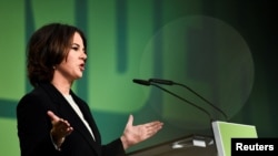 德国候任外交部长、德国绿党领袖贝尔伯克(2021年10月17日)