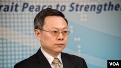 王郁琦表示自己对张显耀泄密案引起的纷扰负责,但无怨无悔。(美国之音记者方正拍摄) 