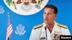 美军太平洋舰队司令阿奎利诺在曼谷举行的新闻发布会上讲话。(2019年12月13日)
