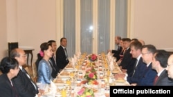 နိုင်ငံတော် အတိုင်ပင်ခံပုဂ္ဂိုလ် ဒေါ်အောင်ဆန်းစုကြည် ချက် ခရီးစဉ် (Myanmar State Counsellor Office)