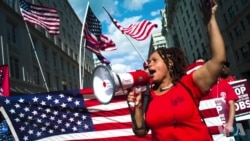 美国通信服务巨头员工罢工示威 美国通信服务巨头员工罢工示威