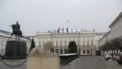 波兰圆桌会议30年 告别专制民主转型典范 波兰圆桌会议30年 告别专制民主转型典范