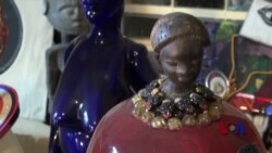 艺术家用珠串创作雕塑 影射社会不公 艺术家用珠串创作雕塑 影射社会不公