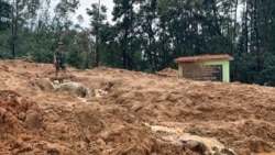 ဗီယက်နမ်မှာ စစ်တပ်ဝင်း မြေပြိုမှုကျမှု စစ်သား ၁၁ ဦး သေဆုံး၊ ၁၁ ဦး ပျောက်ဆုံး ဗီယက်နမ်မှာ စစ်တပ်ဝင်း မြေပြိုမှုကျမှု စစ်သား ၁၁ ဦး သေဆုံး၊ ၁၁ ဦး ပျောက်ဆုံး