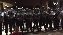 反《逃犯条例》修法大游行后防暴警察和学生激烈对峙 反《逃犯条例》修法大游行后防暴警察和学生激烈对峙