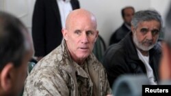 Phó Đô đốc Robert Harward.