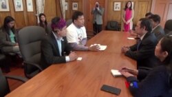 ဆန္ဒပြကချင်ခေါင်းဆောင်တွေ နဲ့ မြန်မာသံအမတ်ကြီး တွေ့ဆုံပွဲ ဆန္ဒပြကချင်ခေါင်းဆောင်တွေ နဲ့ မြန်မာသံအမတ်ကြီး တွေ့ဆုံပွဲ