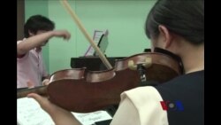 首尔“和平音乐会”主打“脱北’钢琴家  首尔“和平音乐会”主打“脱北’钢琴家