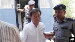 အမေရိကန် နိုင်ငံသား John Frederic Todoroki ကို မေလ ၇ ရက်နေ့တွင် ရုံးထုတ်စဉ်