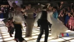 Молодята розповіли про своє весілля, яке стало хітом в Інтернеті. Відео