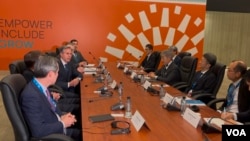 美国国务卿布林肯与日本外务大臣岩屋毅在APEC周边会议举行双边会谈。(2024年11月14日,美国之音记者李逸华拍摄)