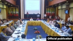 နိုဝင်ဘာလ (၉-၁၀)ရက်ထိ နှစ်ရက်တာကျင်းပခဲ့တဲ့ ငြိမ်းချမ်းရေးဆွေးနွေးပွဲ ( MOI)