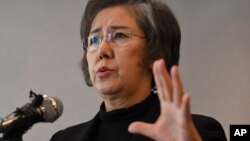 မြန်မာဆိုင်ရာ ကုလသမဂ္ဂ လူ့အခွင့်အရေး အထူး ကိုယ်စားလှယ် ယန်ဟီးလီ တောင်ကိုရီးယား နိုင်ငံ ဆိုလ်းမြို့တော်မှာ လုပ်တဲ့ သတင်းစာ ရှင်းလင်းပွဲ (ဖေဖော်ဝါရီ ၁-၂၀၁၈)