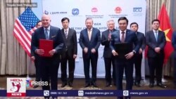 Mỹ-Việt ký kết hợp tác thương mại; Việt Nam vẫn ‘hy vọng’ được quy chế kinh tế thị trường Mỹ-Việt ký kết hợp tác thương mại; Việt Nam vẫn ‘hy vọng’ được quy chế kinh tế thị trường