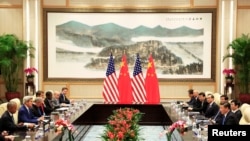 美国总统奥巴马和中国国家主席习近平在G20峰会前在西湖国宾馆举行了三个多小时的会谈(2016年9月3日)