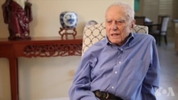 李敦白说“一个极权主义的政党领导一切,和一个开放的市场,不行。不可能的。" 李敦白说“一个极权主义的政党领导一切,和一个开放的市场,不行。不可能的。"