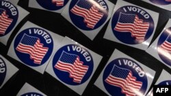 Florida ပြည်နယ် Miami မြို့က မဲပေးခဲ့တယ်ဆိုတဲ့ Sticker များ။ (နိုဝင်ဘာ ၀၃၊ ၂၀၂၀)
