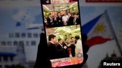 2025年2月27日,菲律宾华人社区组织侨星志愿者团的网站上刊登了被控犯有间谍罪而被逮捕的王永毅(左)和蔡少黄的照片。