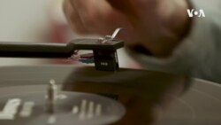 黑胶唱片卷土重来 唱片压制业随之复兴 黑胶唱片卷土重来 唱片压制业随之复兴