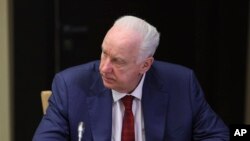 У розвідці нагадали заяву очільника Слідчого комітету Росії Олександра Бастрикіна, який 27 червня сказав, що Слідком виявив понад 30 тисяч іноземців, які нещодавно набули громадянства Росії і не стали на військовий облік