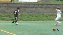 美国青少年越来越喜欢踢足球 美国青少年越来越喜欢踢足球