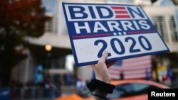 民主党候选人拜登被宣布胜选后支持者庆祝(路透社2020年11月8日)