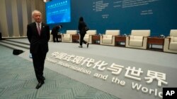 资料照片: 前外交部副部长、前中国驻美国大使崔天凯2023年4月21日在上海举行的“中国现代化与世界”论坛上