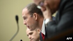 2023年7月26日,前国家不明异常现象工作组官员戴夫·格鲁什在众议院监督委员会国家安全小组委员会“不明异常现象”听证会上作证。(法新社照片)