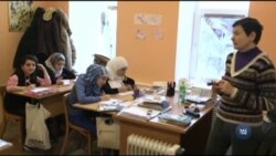 Діти Сирії: біженці шукають тимчасовий притулок у Росії. Відео