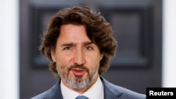 加拿大总理特鲁多在渥太华的一个记者会上(2021年6月22日)