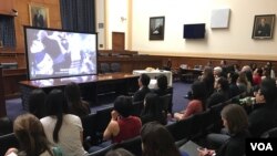 记录2014年台湾太阳花学运的《我们的青春,在台湾》纪录片2019年5月22日在国会山播映(美国之音锺辰芳拍摄)