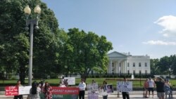 ကချင်ငြိမ်းချမ်းရေးအတွက် အိမ်ဖြူတော်ရှေ့ဆန္ဒပြပွဲ ကချင်ငြိမ်းချမ်းရေးအတွက် အိမ်ဖြူတော်ရှေ့ဆန္ဒပြပွဲ