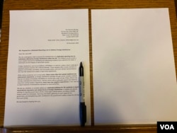 提议內容包括,呼吁英国安全大臣丹·贾维斯(Dan Jarvis)采取行动,包括制止中国当局骚扰流亡者并开设专线等实际举措。(美国之音/李伯安)