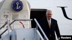 美国国务卿蒂勒森抵达埃塞尔比亚首都亚的斯亚贝巴国际机场,开始了他为期6天的非洲之行。(2018年3月7日)