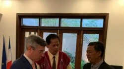 မလေးရှား ပြင်သစ်သံရုံးမှာ အလုပ်လုပ်တဲ့ မြန်မာဇနီးမောင်နှံကို ပြင်သစ်နိုင်ငံ ဂုဏ်ပြု မလေးရှား ပြင်သစ်သံရုံးမှာ အလုပ်လုပ်တဲ့ မြန်မာဇနီးမောင်နှံကို ပြင်သစ်နိုင်ငံ ဂုဏ်ပြု