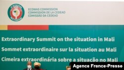 资料照片:西非国家经济共同体国家领导人开会讨论玛丽局势(2021年五月30号)。