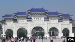 位于台北的自由广场(中正纪念堂)