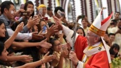 ပုပ်ရဟန်းမင်းနဲ့ မြန်မာလူငယ်တွေ တွေ့ဆုံပွဲ ပုပ်ရဟန်းမင်းနဲ့ မြန်မာလူငယ်တွေ တွေ့ဆုံပွဲ